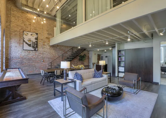 Studio 154 Hotel